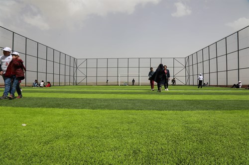 Yunus Emre Ortaokulu’nun Futbol Sahası Çocukların Hizmetine Açıldı
