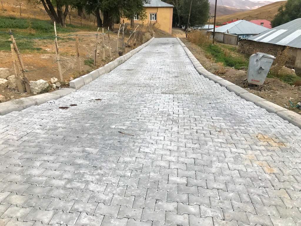Daha Temiz Daha Modern Yollar  Yapıyoruz 